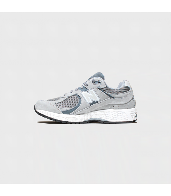 NB 2002 R