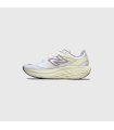 NB UTRNQ FRESH FOAM