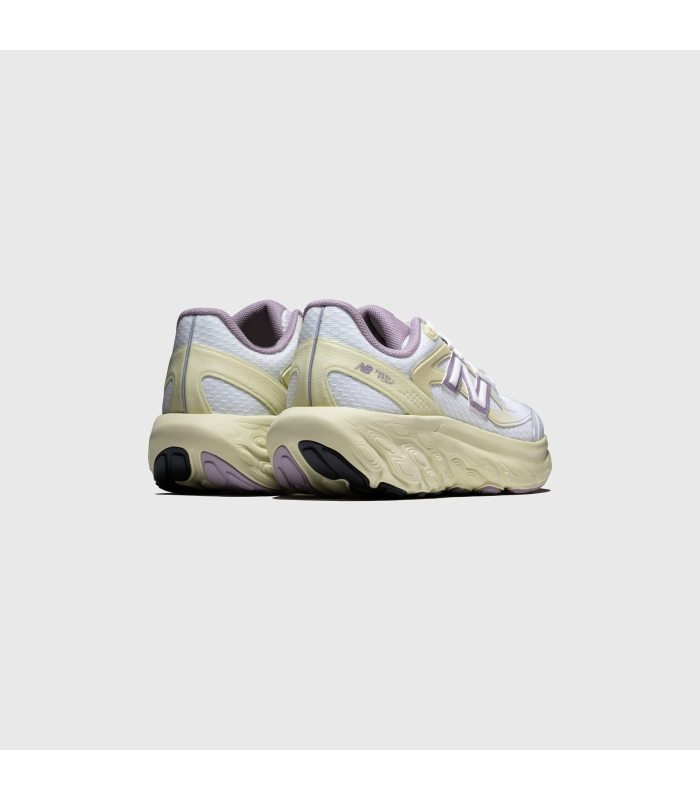 NB UTRNQ FRESH FOAM