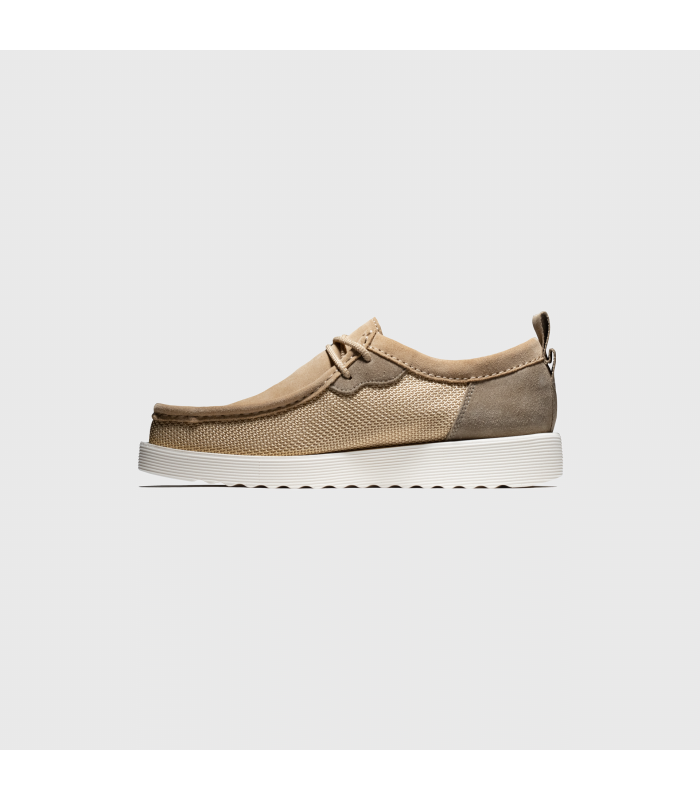 CLARKS WALLABEE 