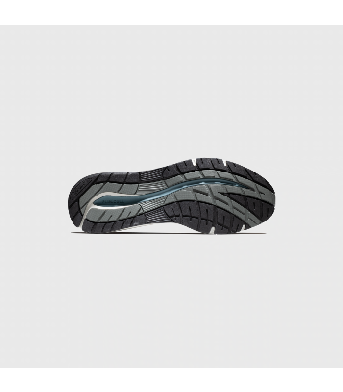 NB 991 MADE IN UK 