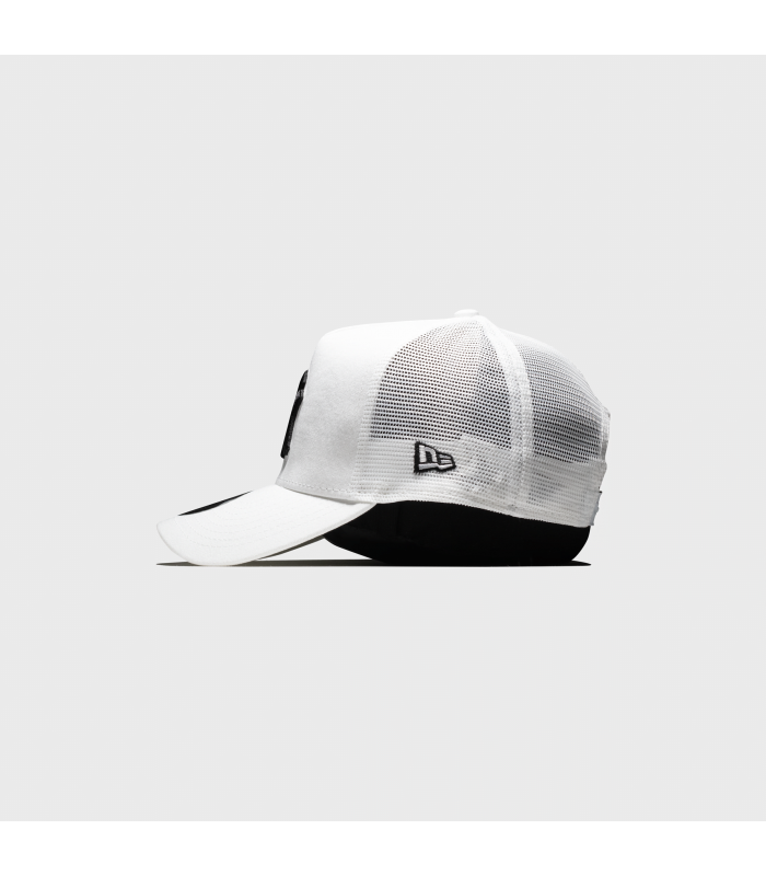 NEW ERA NYY TRUCKER 