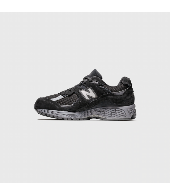 NB 2002 UNISEX 