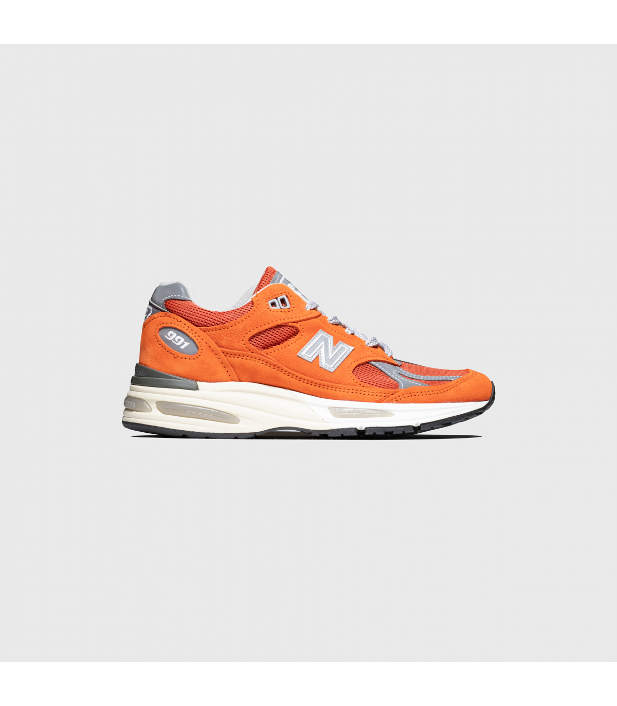 NB W 991 MADE IN UK