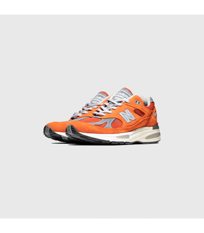 NB W 991 MADE IN UK