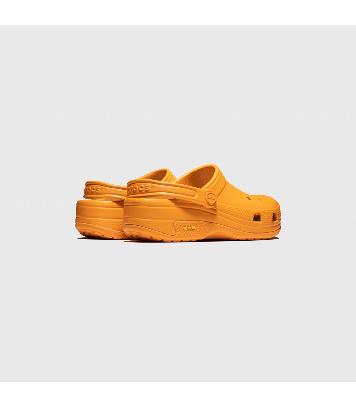 CROCS CLSASSIC EXP CLOG 
