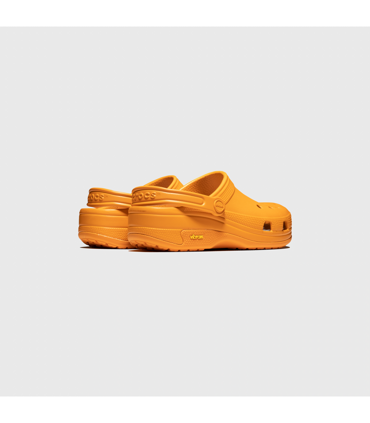 CROCS CLSASSIC EXP CLOG 