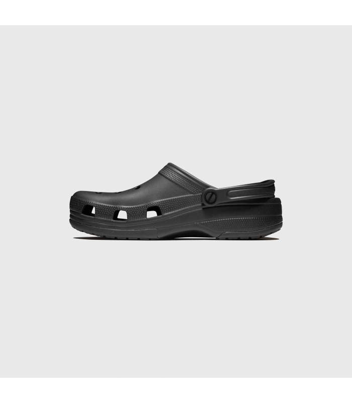 CROCS CLSASSIC EXP CLOG 
