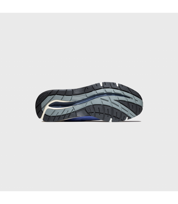 NB 991 MADE IN UK