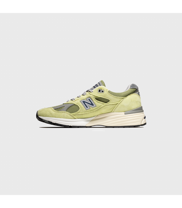 NB 991 MADE IN UK