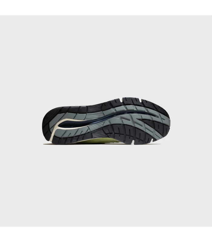 NB 991 MADE IN UK