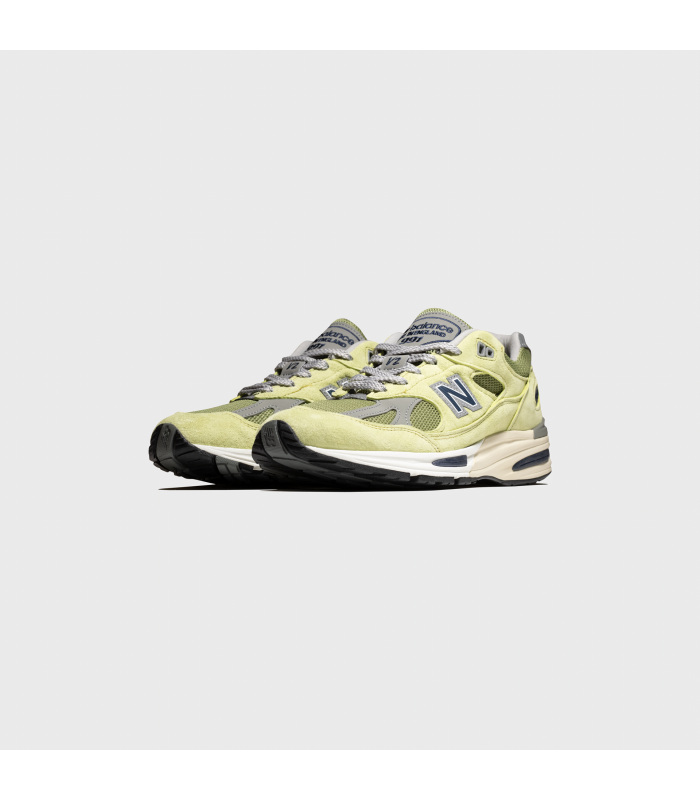 NB 991 MADE IN UK