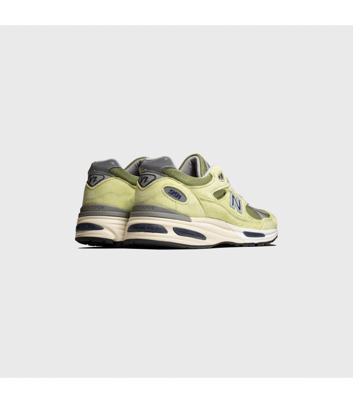 NB 991 MADE IN UK