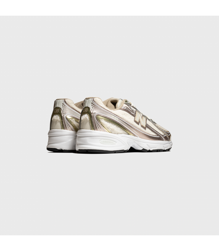 NB W 740